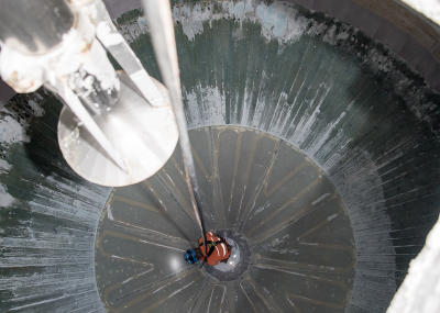 Reinigung eines Salzsilos